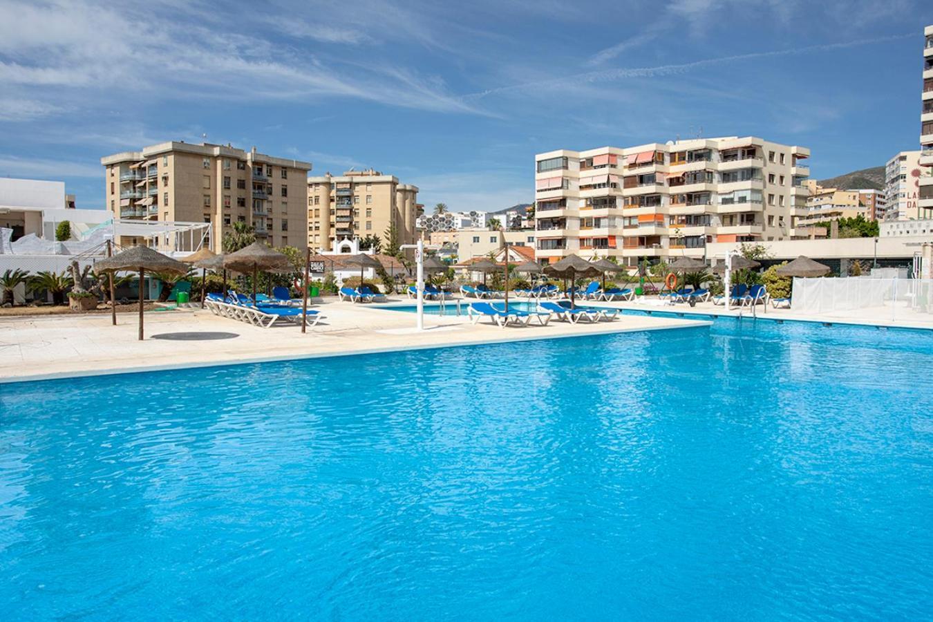 Precioso Apartamento Con Terraza En La Nogalera By Rent Me Τορρεμολίνος Εξωτερικό φωτογραφία